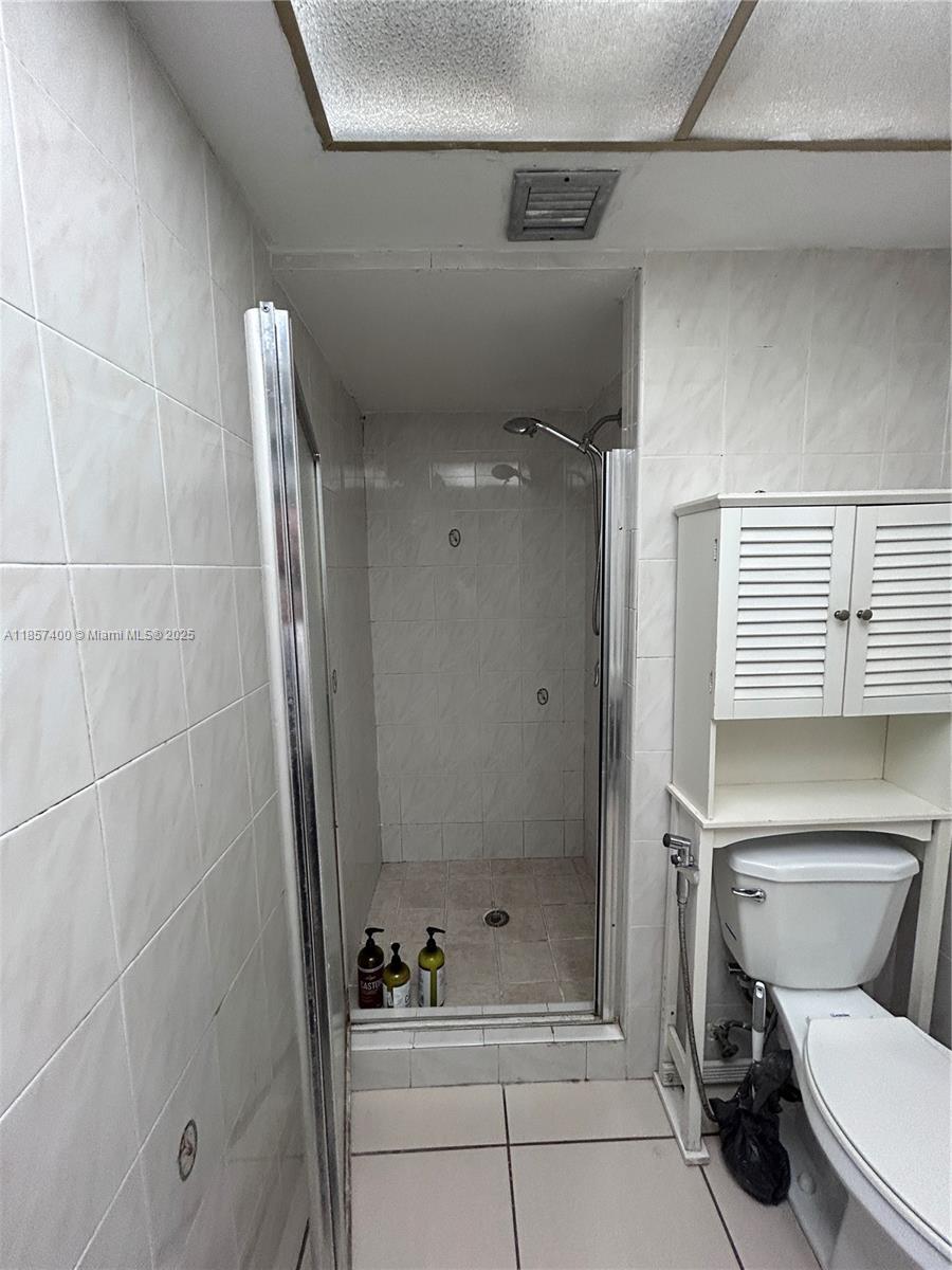 RACQUET CLUB OF KENDALE L - Residential