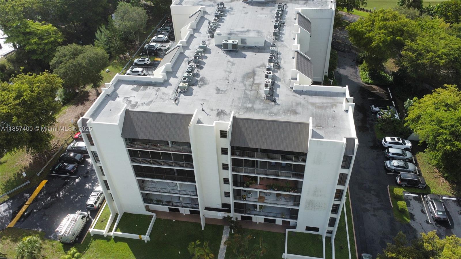 RACQUET CLUB OF KENDALE L - Residential