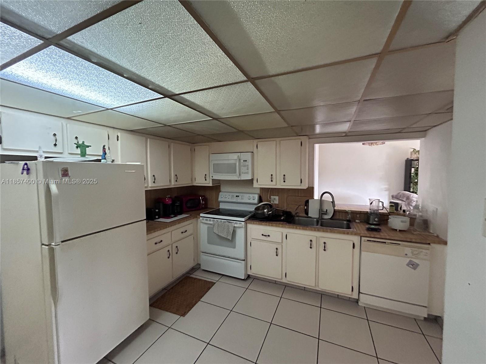 RACQUET CLUB OF KENDALE L - Residential