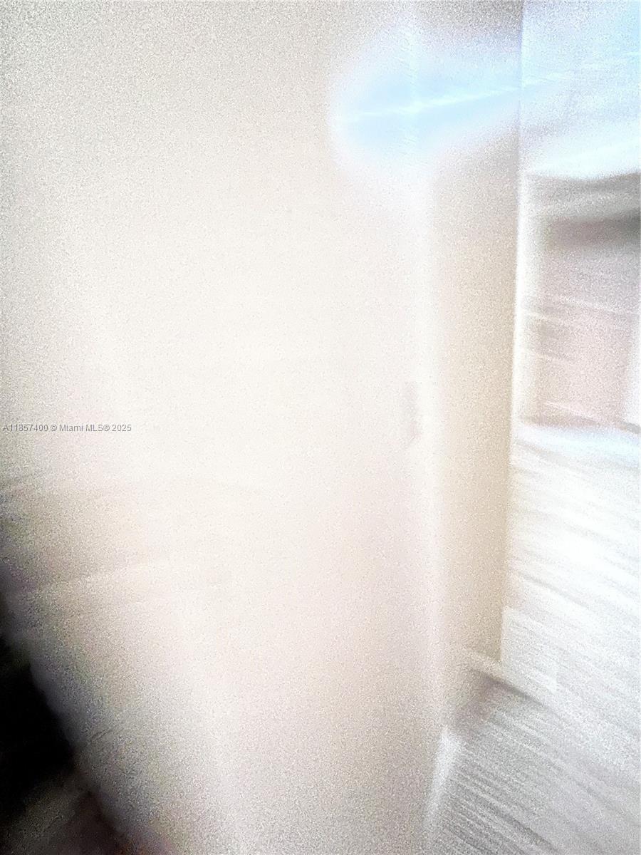 RACQUET CLUB OF KENDALE L - Residential