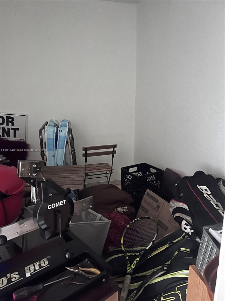 RACQUET CLUB OF KENDALE L - Residential