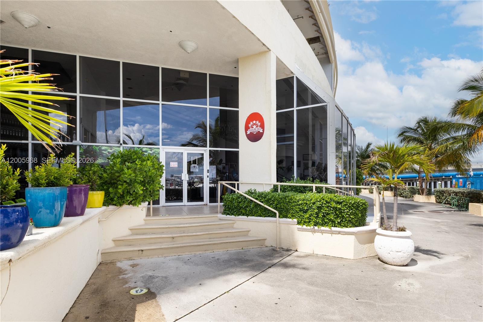 7601 E Treasure Dr 1621