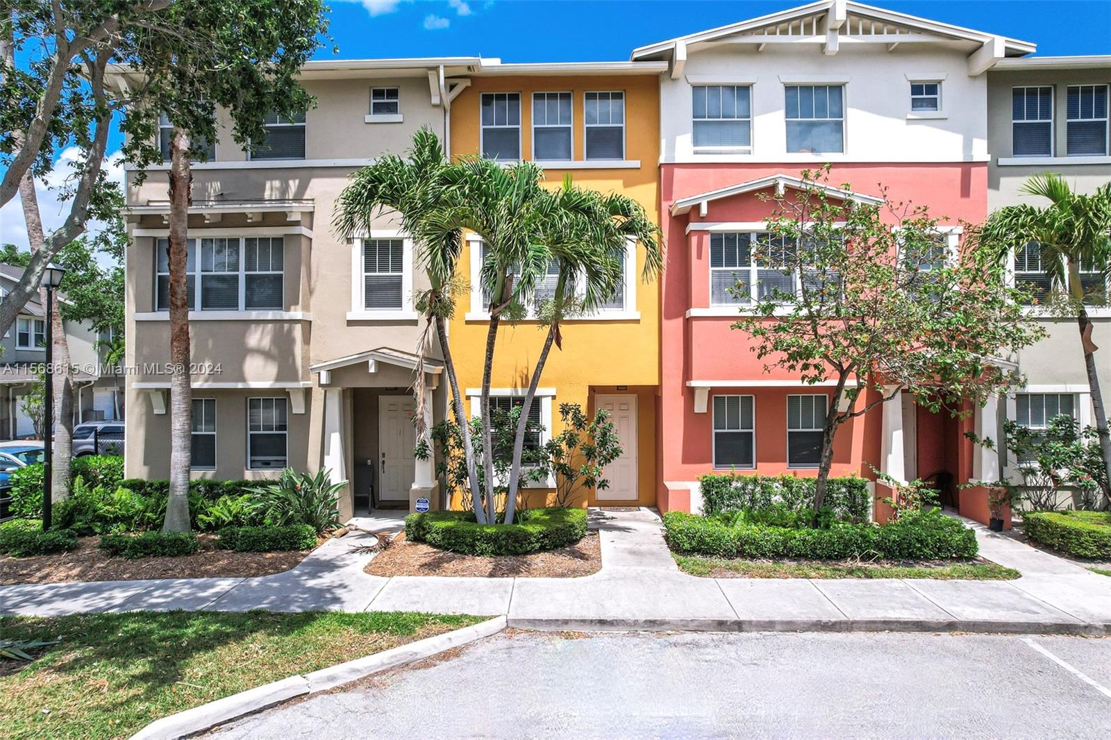 Property for Sale at 1740 San Benito Way Way 2, West Palm Beach, Palm Beach County, Florida - Bedrooms: 3 
Bathrooms: 3  - $419,000