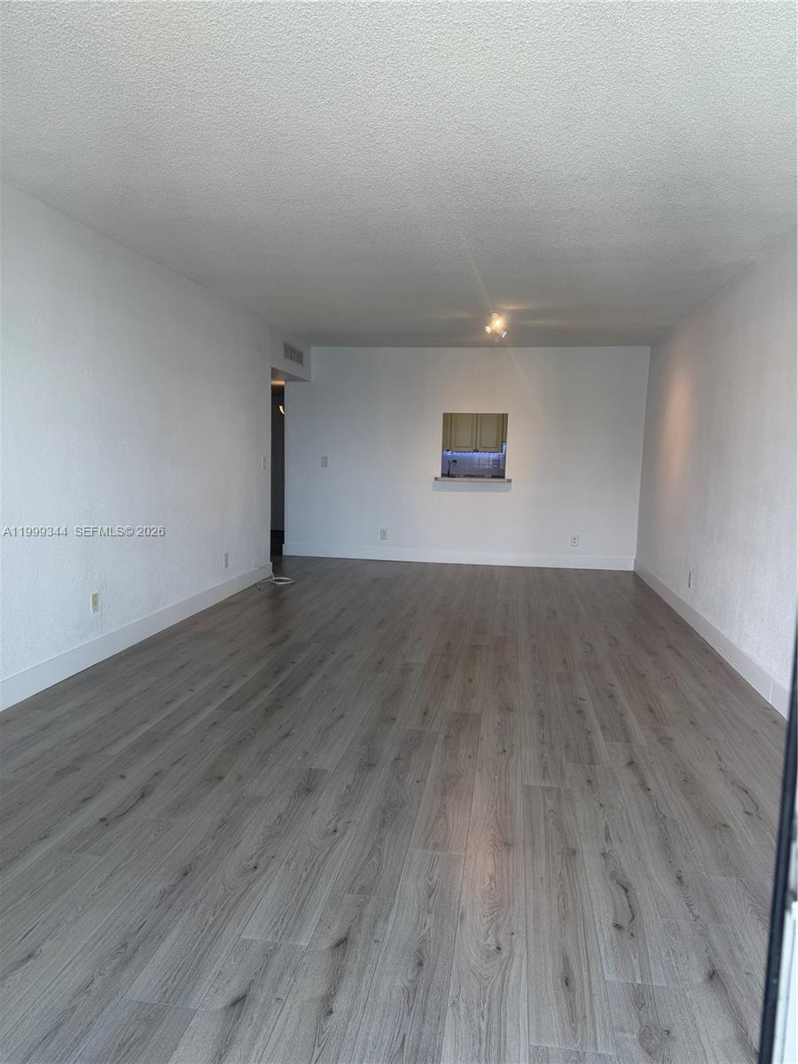 OCEANVIEW BUILDING B COND - Residential Lease