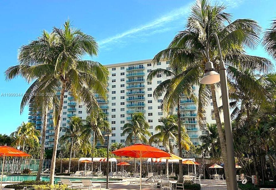 OCEANVIEW BUILDING B COND - Residential Lease
