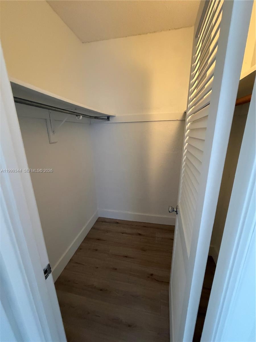 OCEANVIEW BUILDING B COND - Residential Lease
