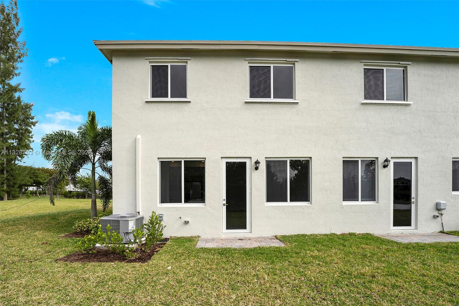 WALDEN PLACE II - Residential Lease