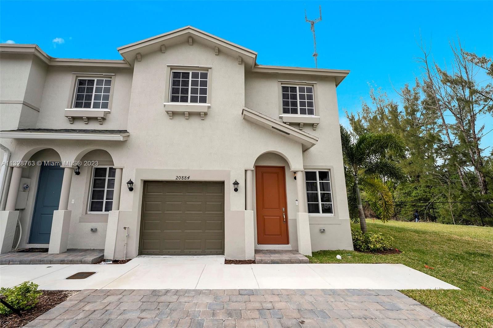 WALDEN PLACE II - Residential Lease