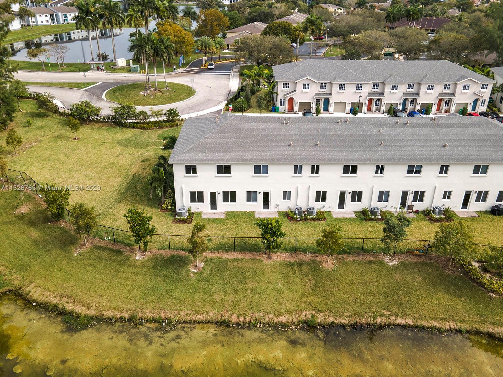 WALDEN PLACE II - Residential Lease