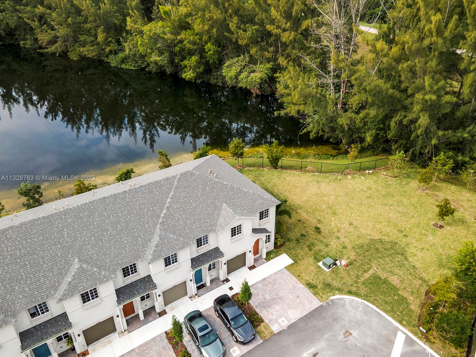 WALDEN PLACE II - Residential Lease