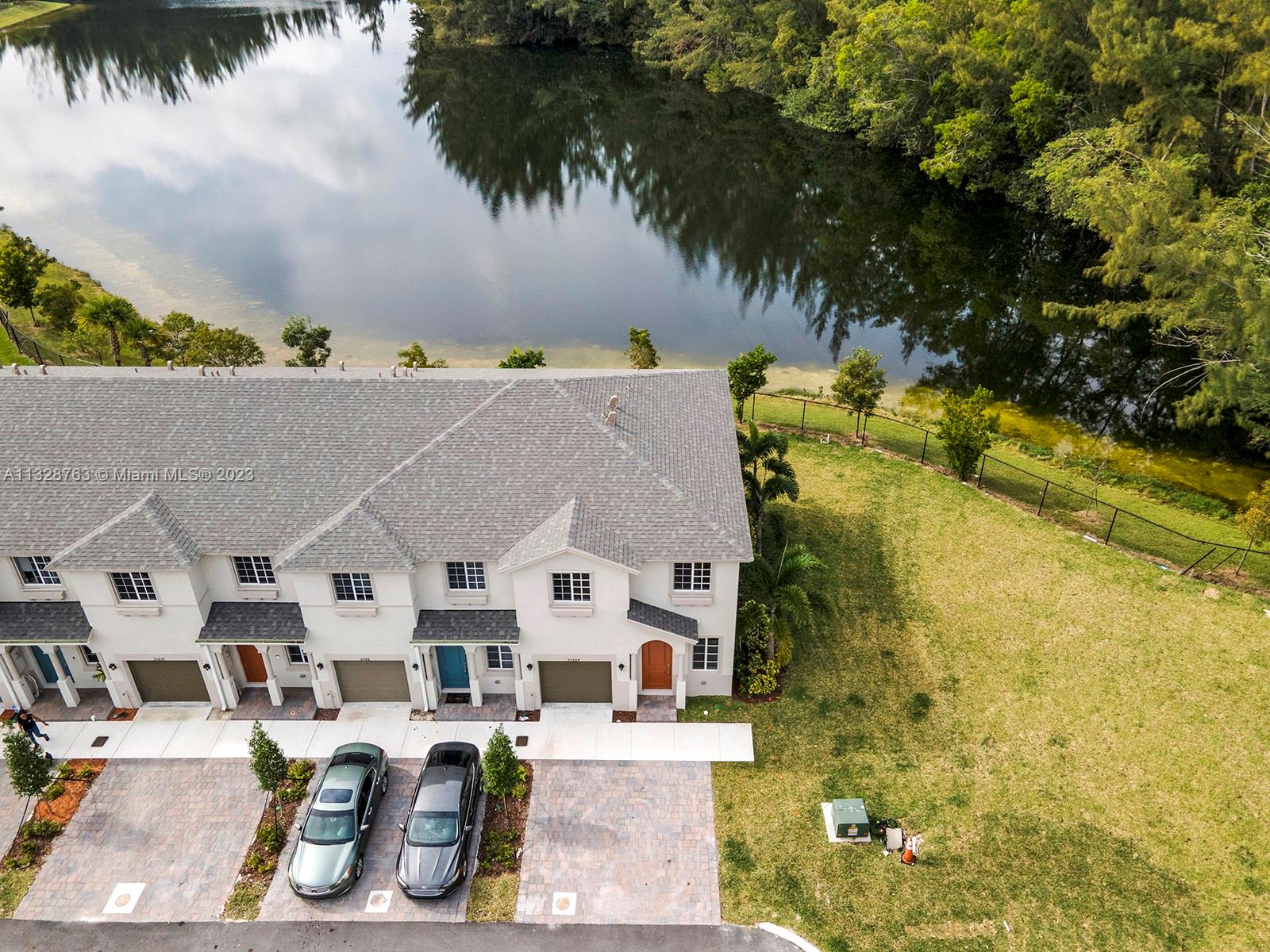 WALDEN PLACE II - Residential Lease