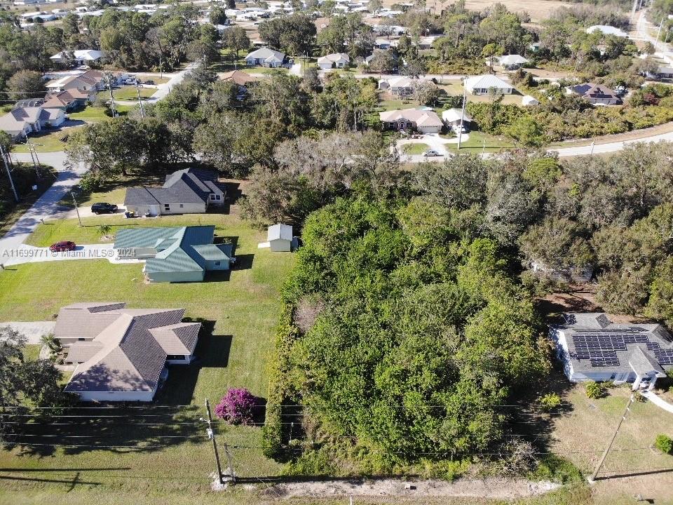 LAKE SEBRING - Land