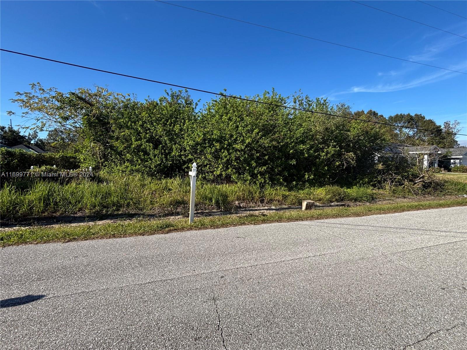 "Fantastic opportunity to own a prime piece of land in a highly desirable area! This spacious 10,125 sf lot offers endless possibilities for building your dream home, a custom development, or an investment property. With convenient access to major roads, shopping, dining, and top-rated schools, the location is perfect for both tranquility and convenience. The land is level, with beautiful natural surroundings, making it an ideal canvas for your vision. Don’t miss out on this rare find – schedule a tour today!"