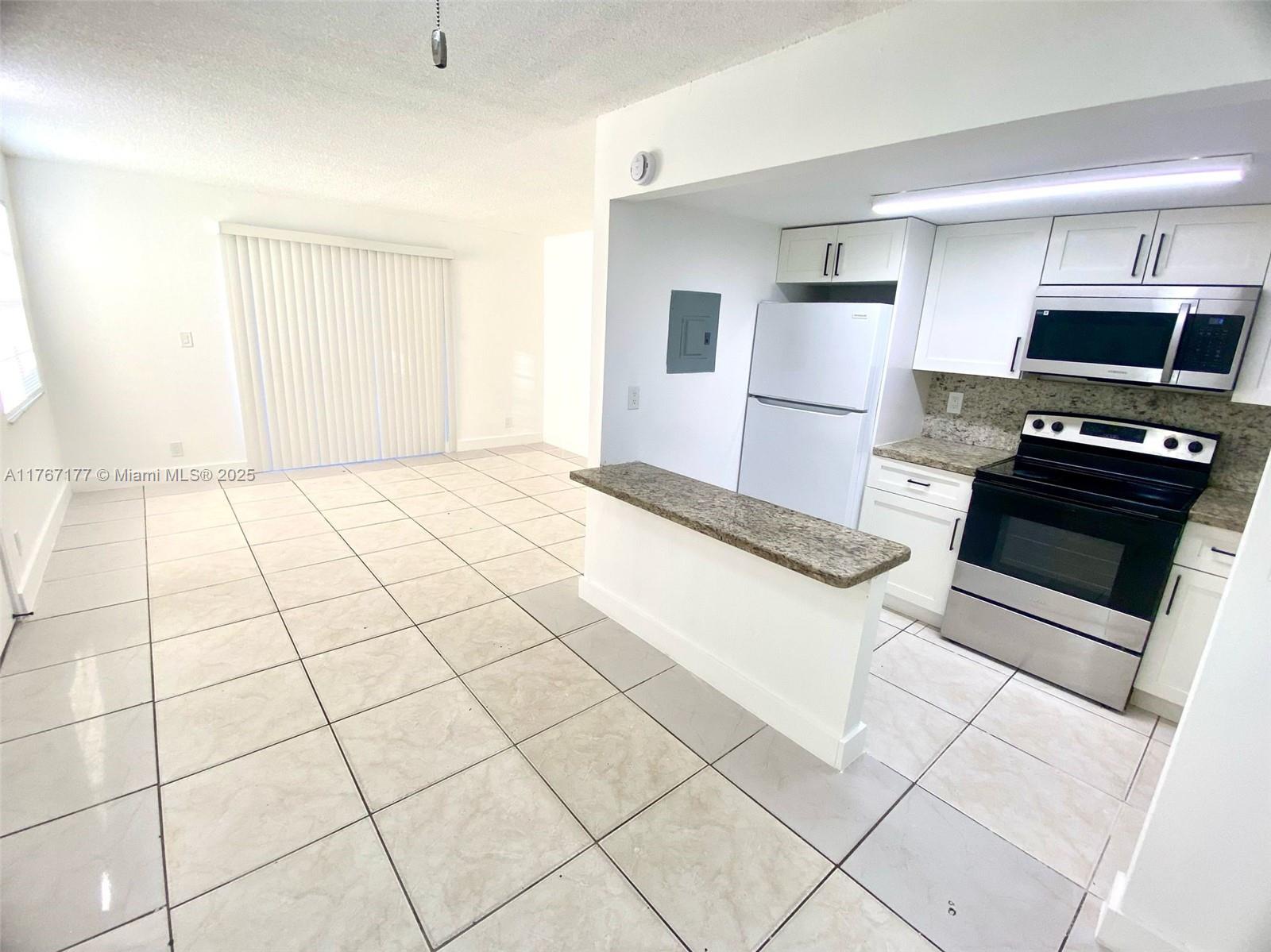 Rental Property at 850 Sw 74 Ter 1, North Lauderdale, Miami-Dade County, Florida - Bedrooms: 3 
Bathrooms: 2  - $2,250 MO.