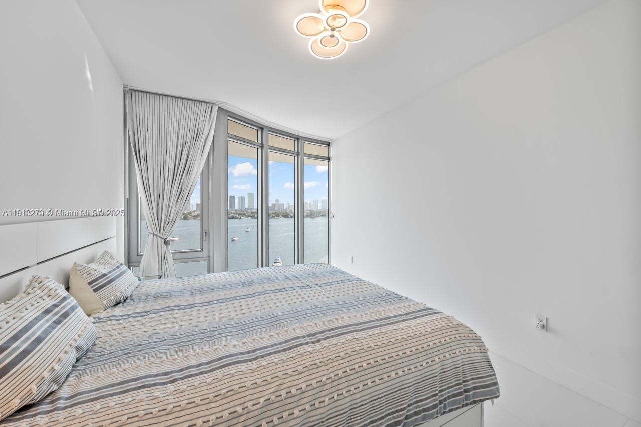 MARINA PALMS RESIDENCES N - Residential