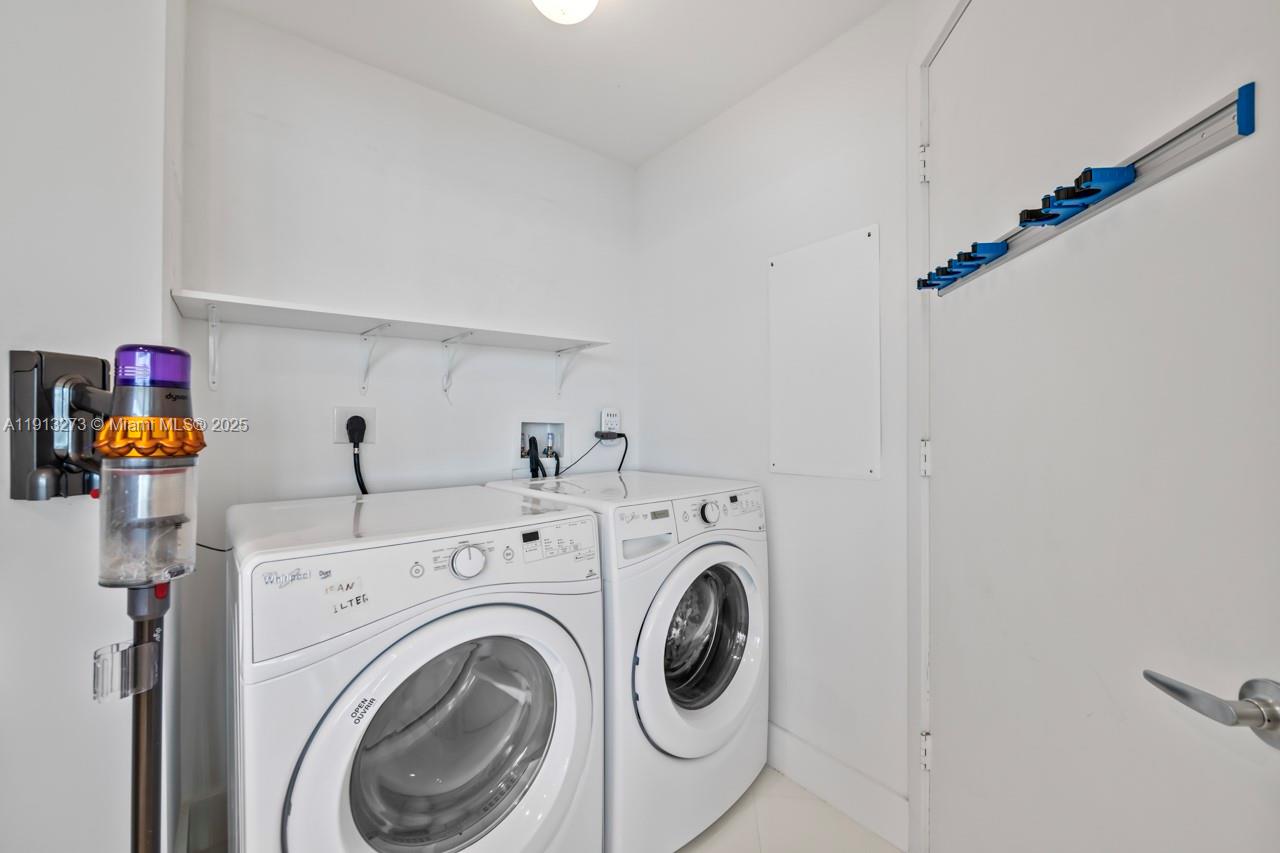 MARINA PALMS RESIDENCES N - Residential