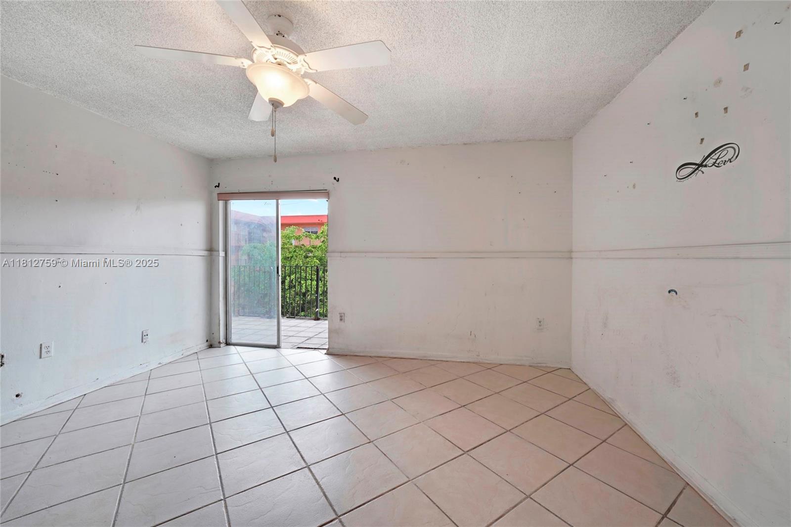 PALM-WEST GARDENS CONDO - Residential