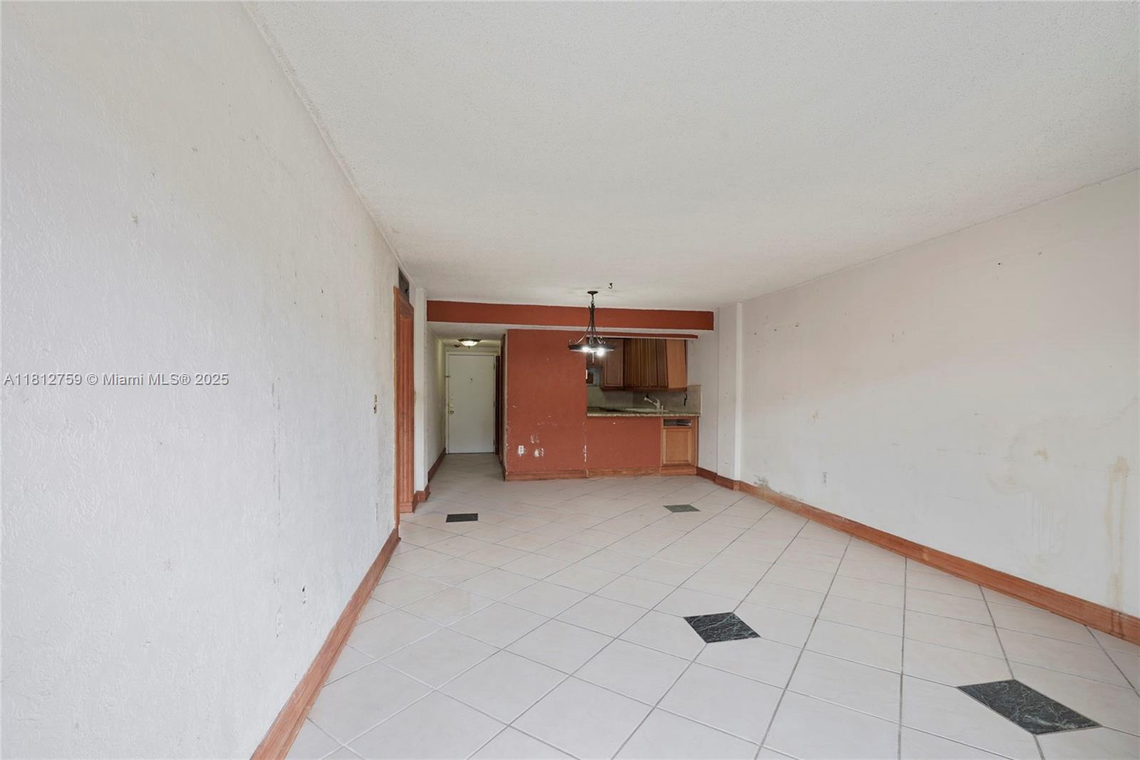 PALM-WEST GARDENS CONDO - Residential