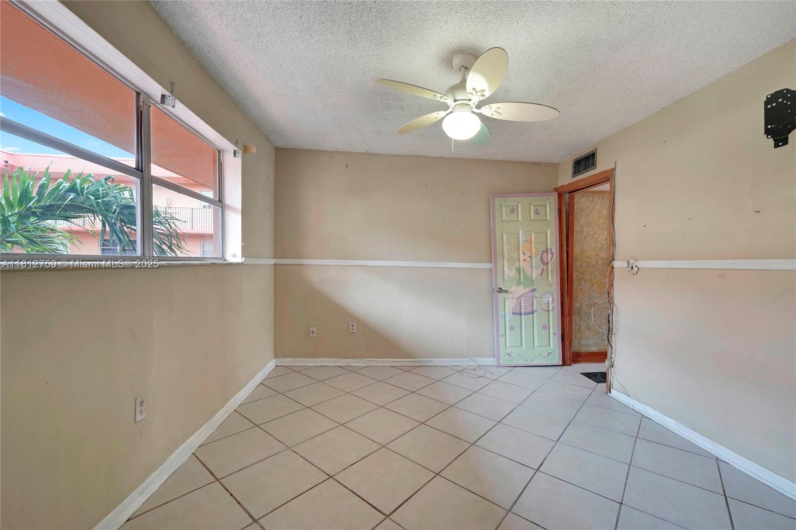 PALM-WEST GARDENS CONDO - Residential