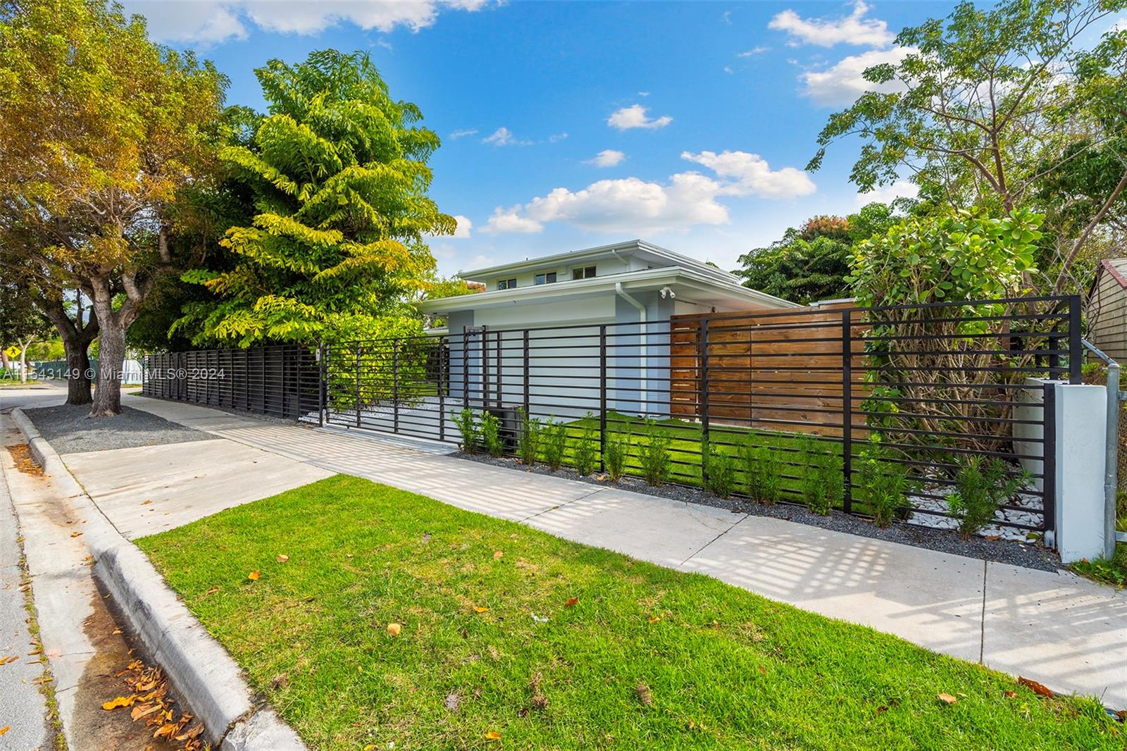 FROW HOMESTEAD - Residential