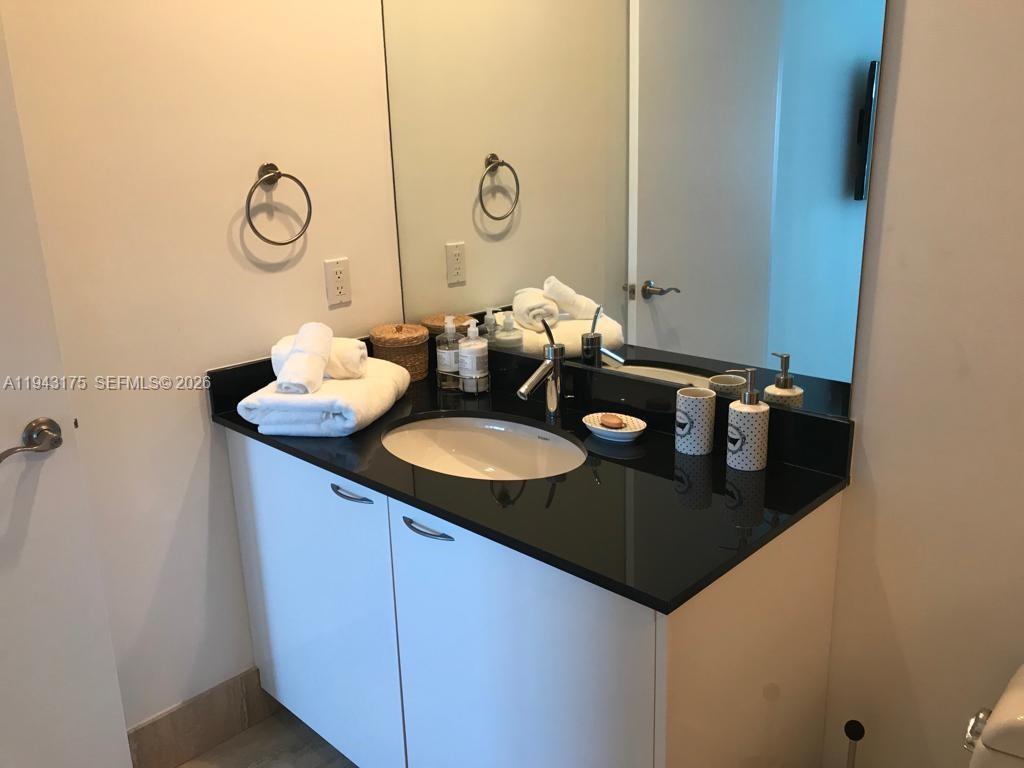 TDR TOWER III CONDO - Residential