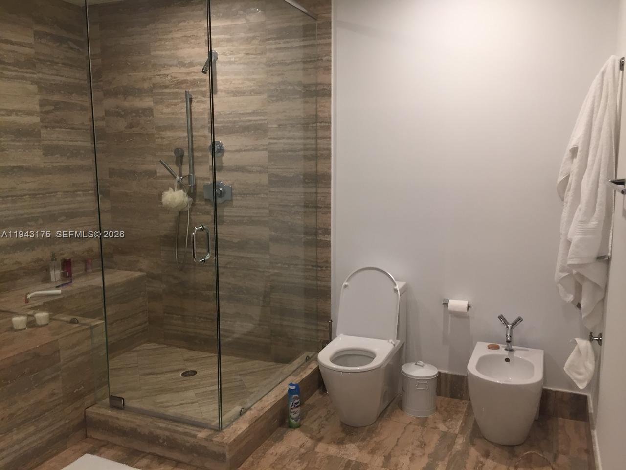 TDR TOWER III CONDO - Residential