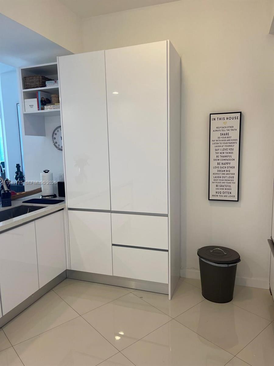 TDR TOWER III CONDO - Residential