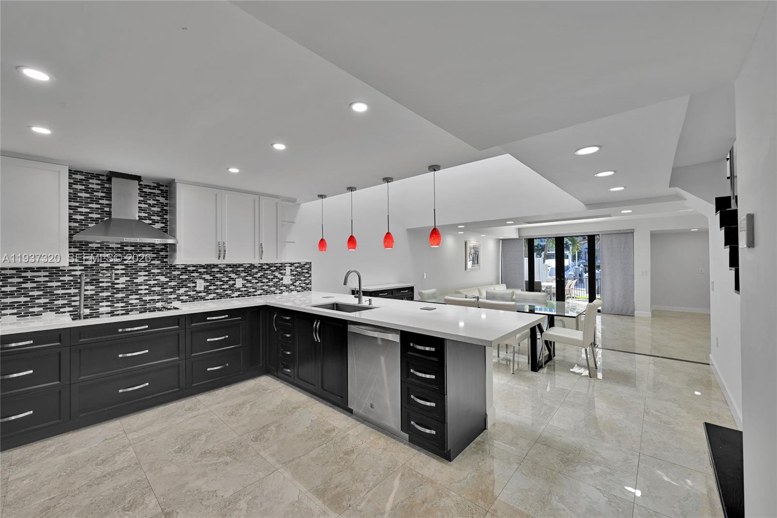 POINCIANA IS YT & RCQ CLU - Residential