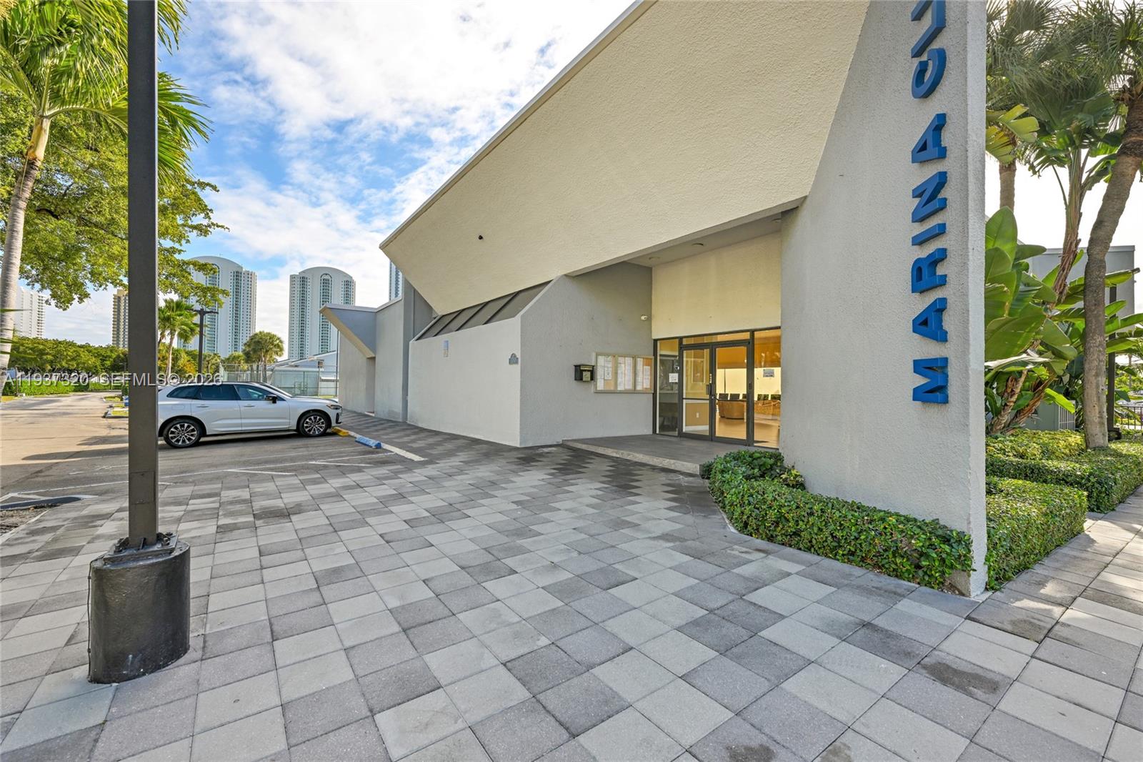 POINCIANA IS YT & RCQ CLU - Residential