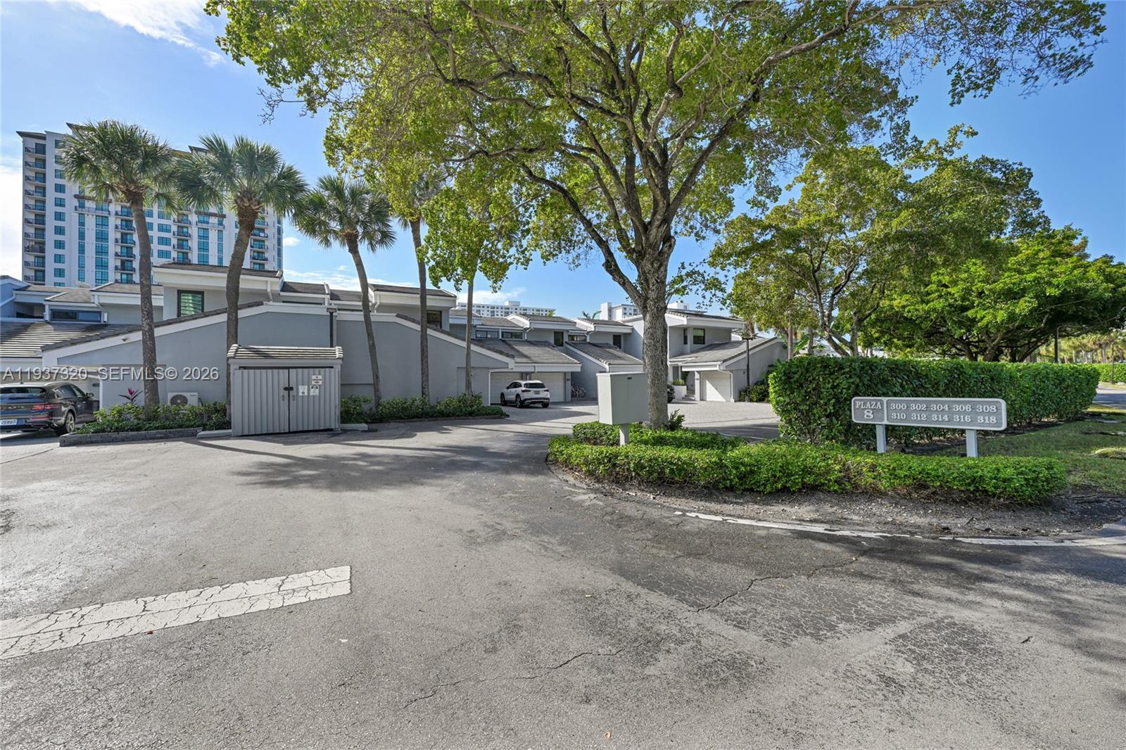 POINCIANA IS YT & RCQ CLU - Residential