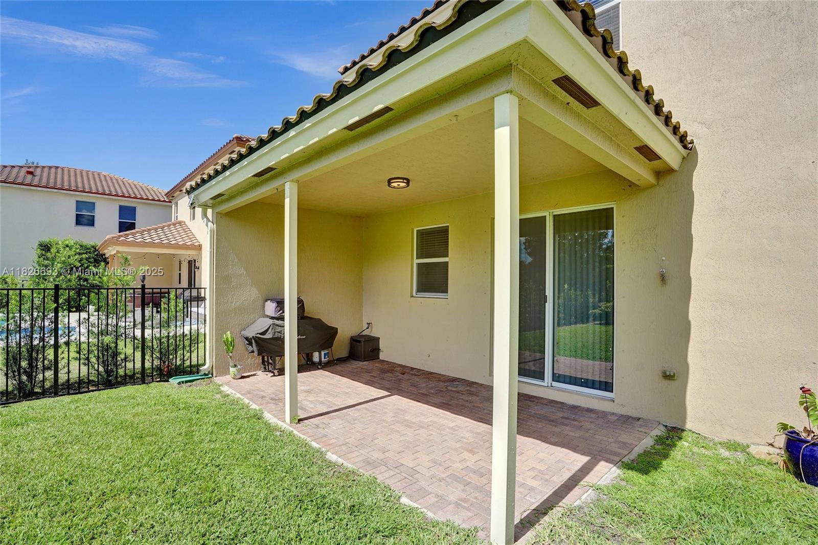 CAPISTARA - Residential