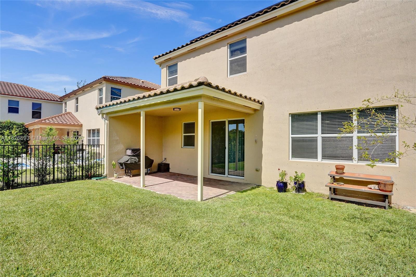 CAPISTARA - Residential