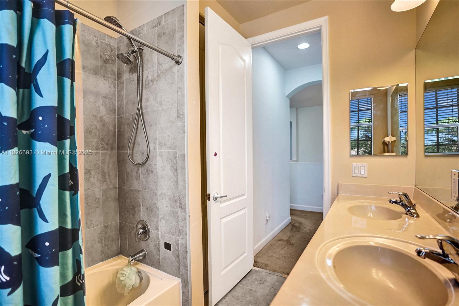 CAPISTARA - Residential