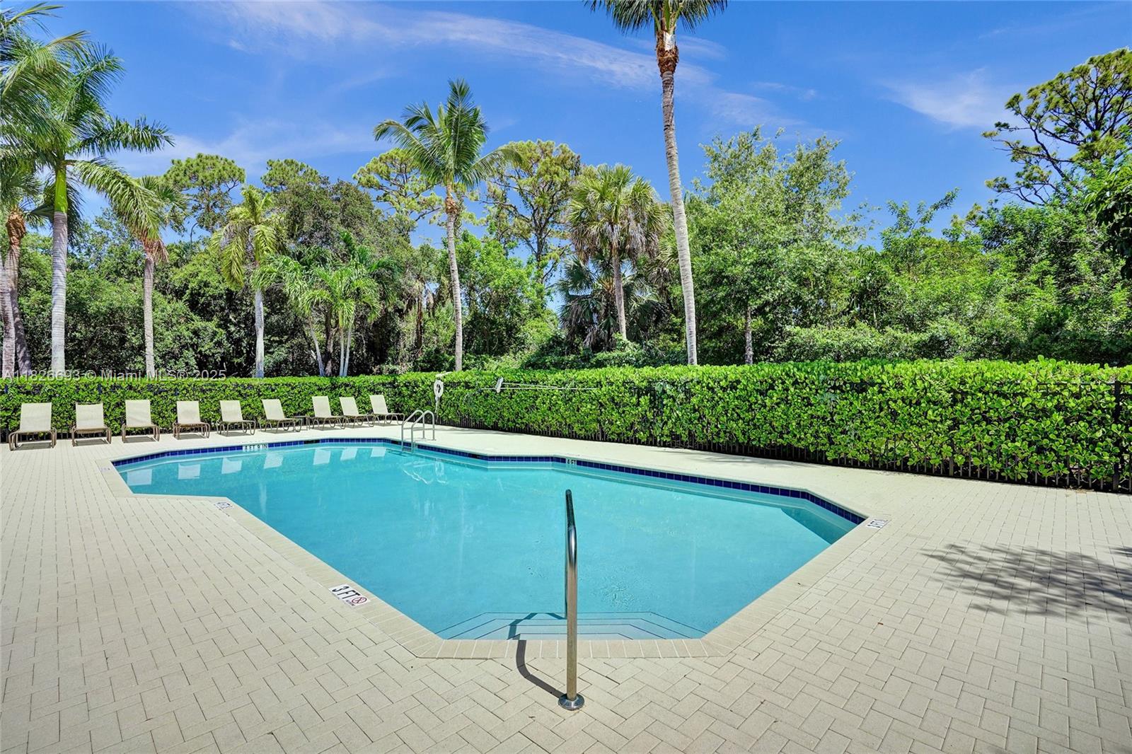 CAPISTARA - Residential