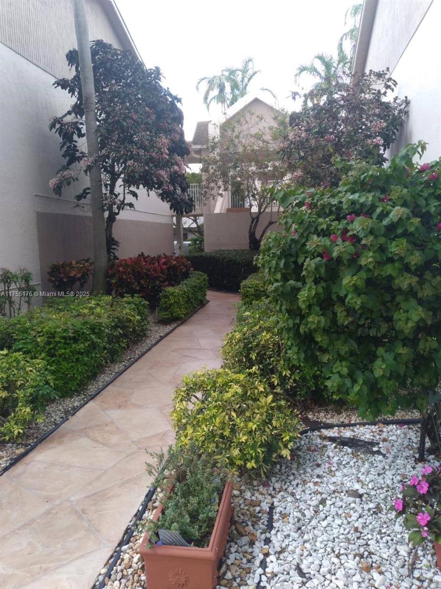 Property for Sale at 7513 Trent Dr 107, Tamarac, Broward County, Florida - Bedrooms: 2 
Bathrooms: 2  - $200,000