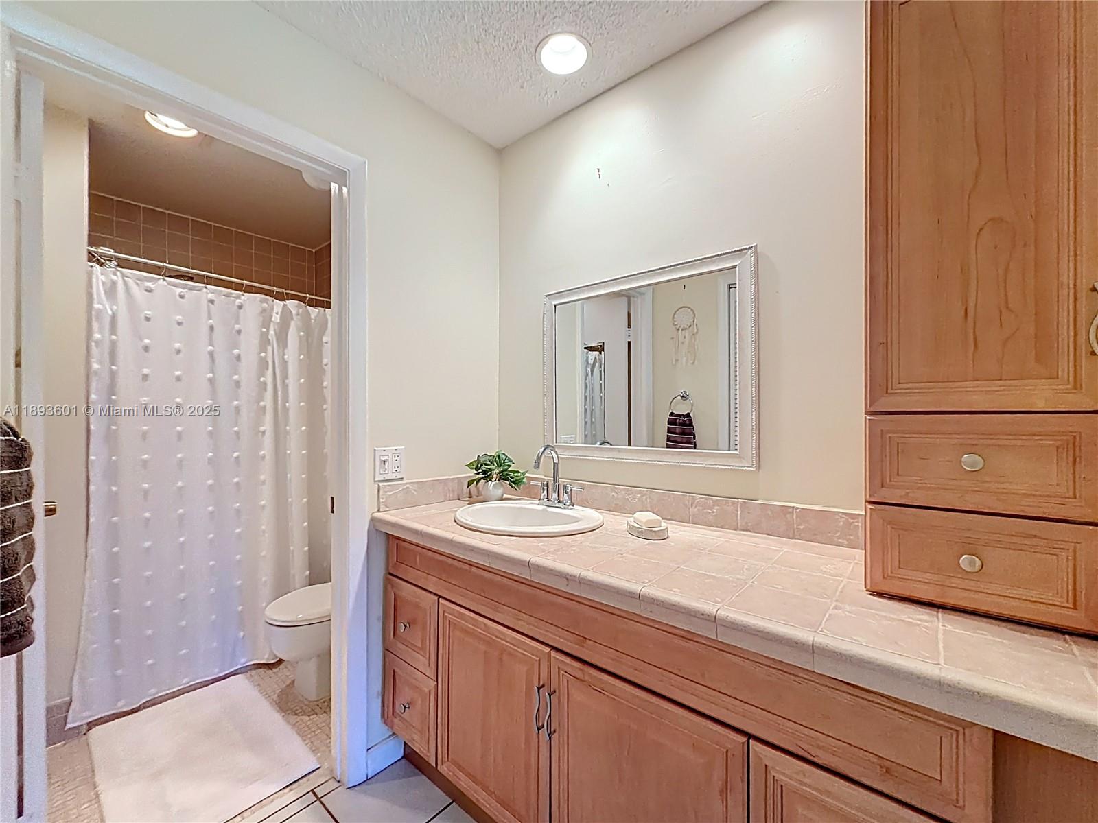 MEADOWRIDGE CONDO - Residential