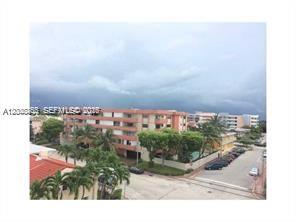 EDGEWATER PLACE CONDO - Residential