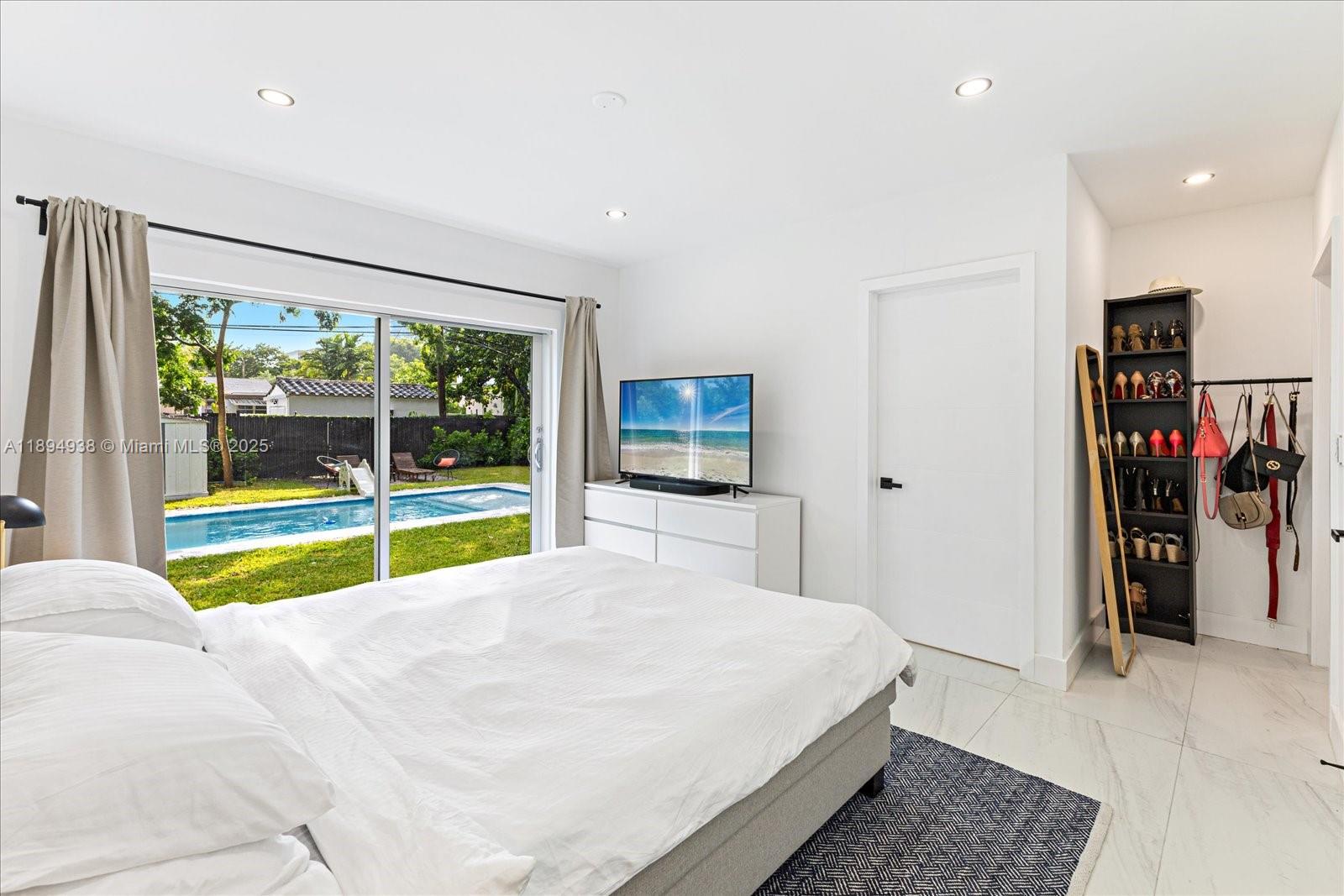 BRICKELL HAMMOCK UNIT NO - Residential Lease