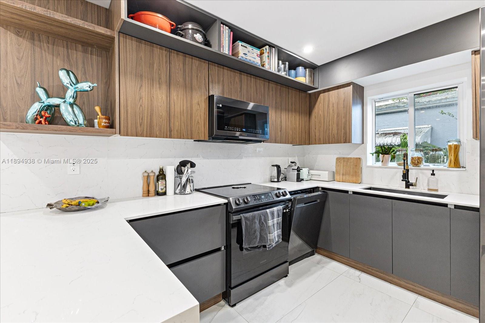 BRICKELL HAMMOCK UNIT NO - Residential Lease