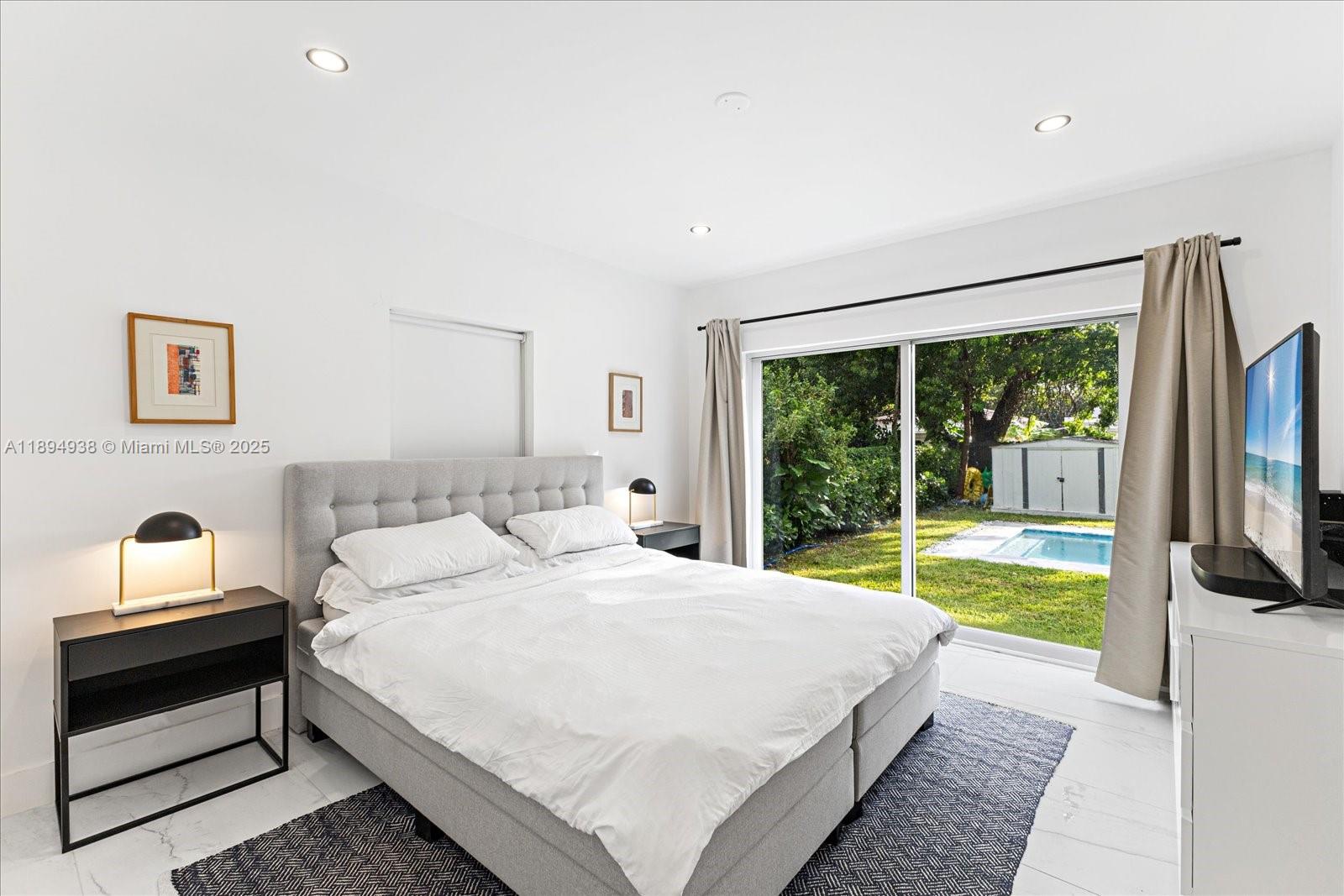 BRICKELL HAMMOCK UNIT NO - Residential Lease