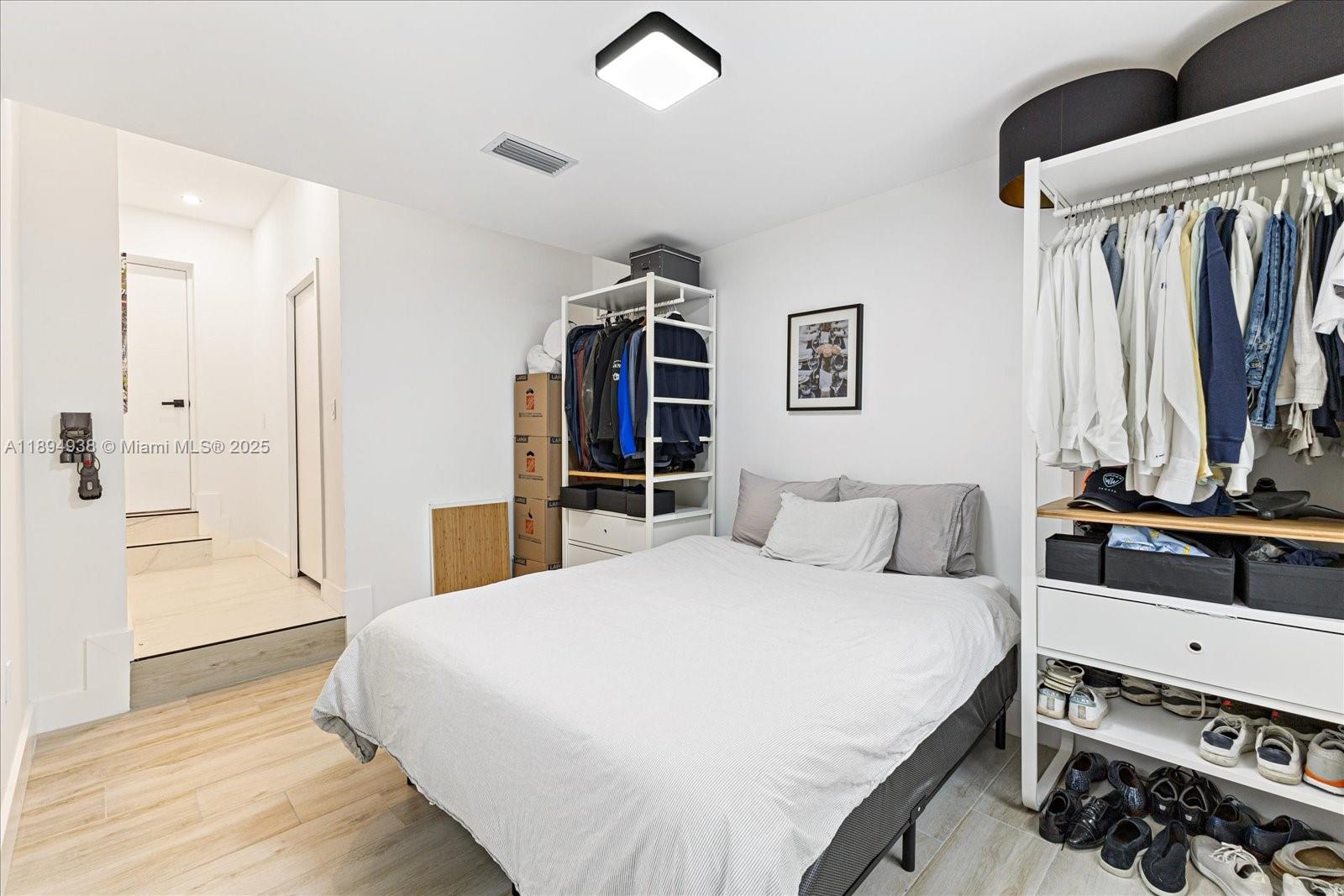 BRICKELL HAMMOCK UNIT NO - Residential Lease