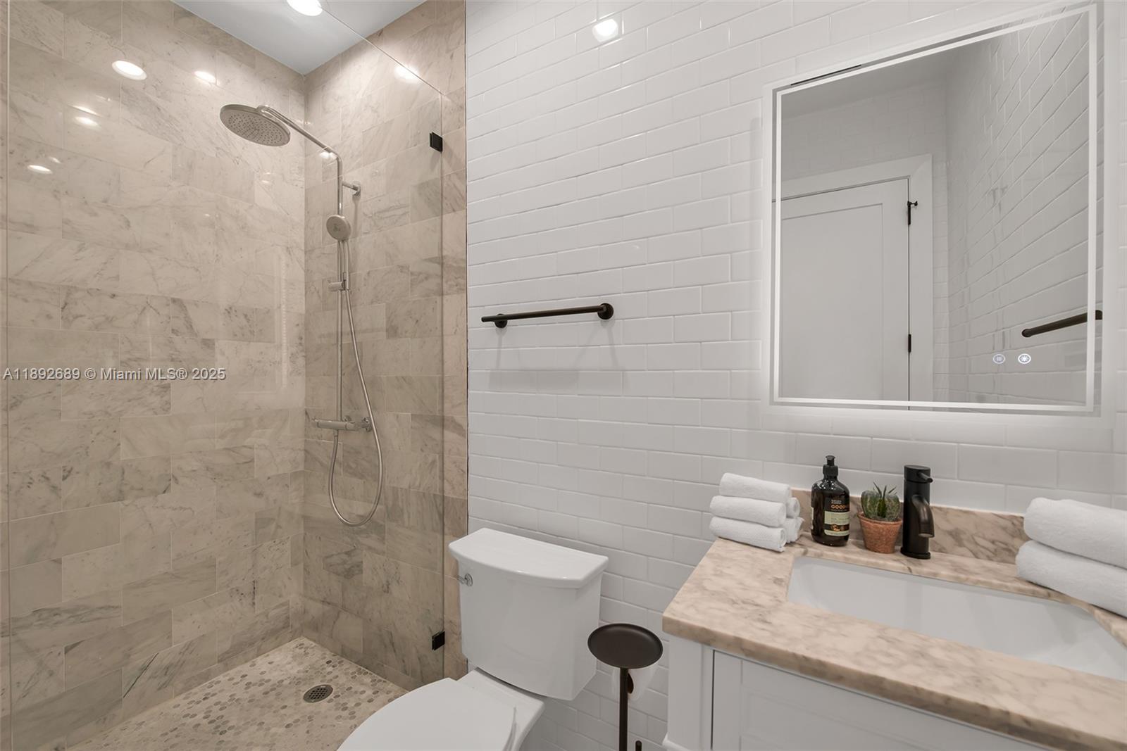 CENTRAL MIAMI PART 1 - Residential Lease
