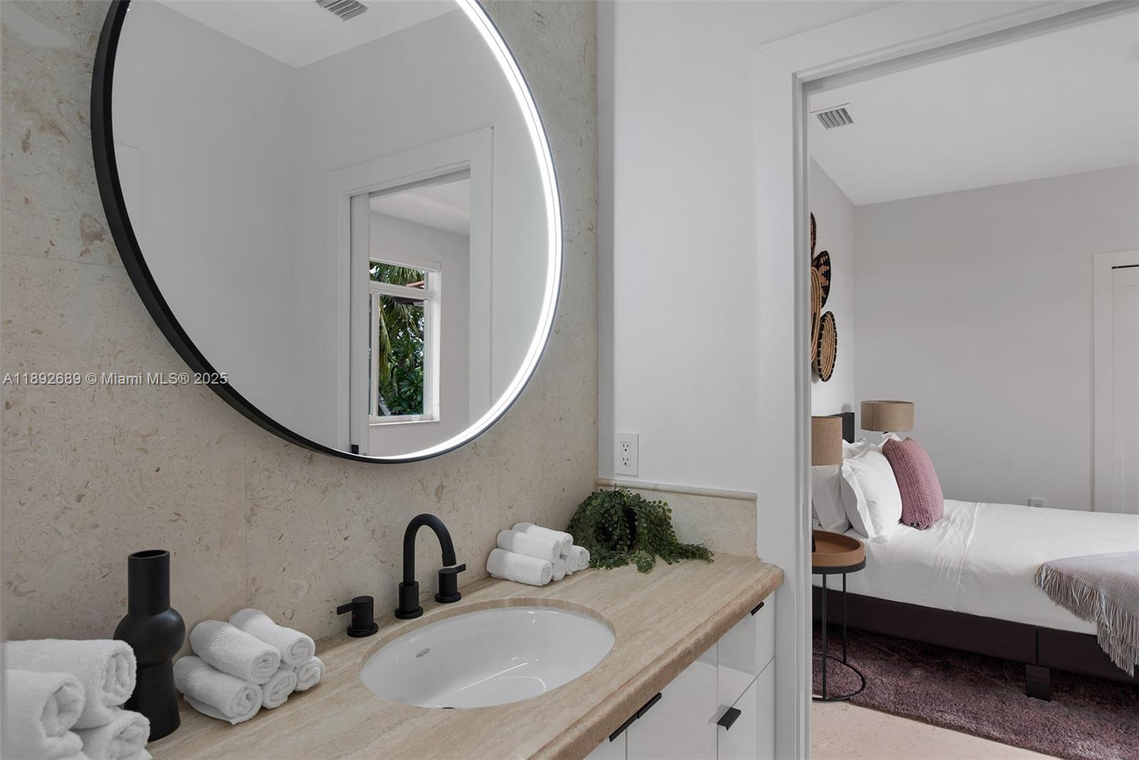 CENTRAL MIAMI PART 1 - Residential Lease
