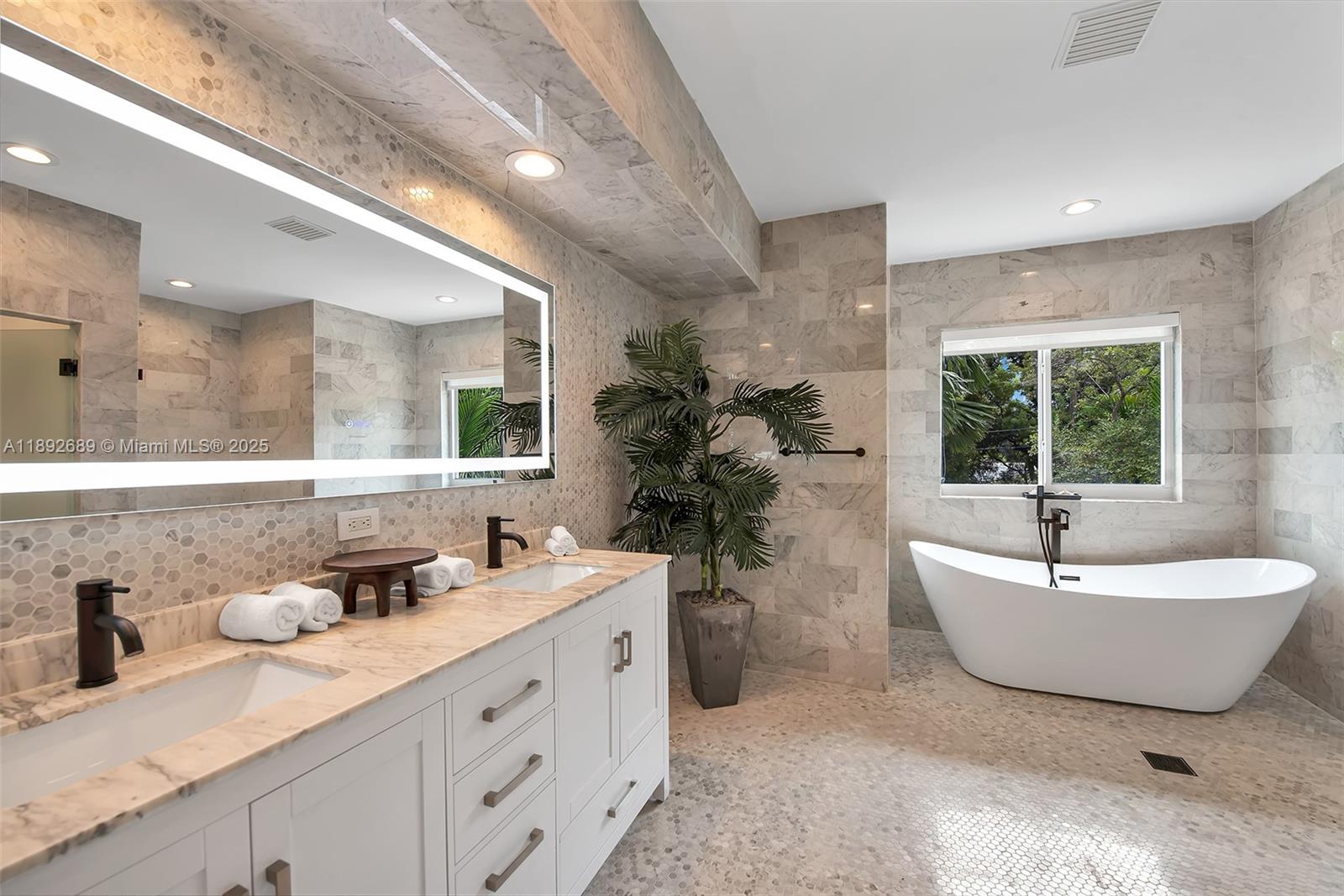 CENTRAL MIAMI PART 1 - Residential Lease