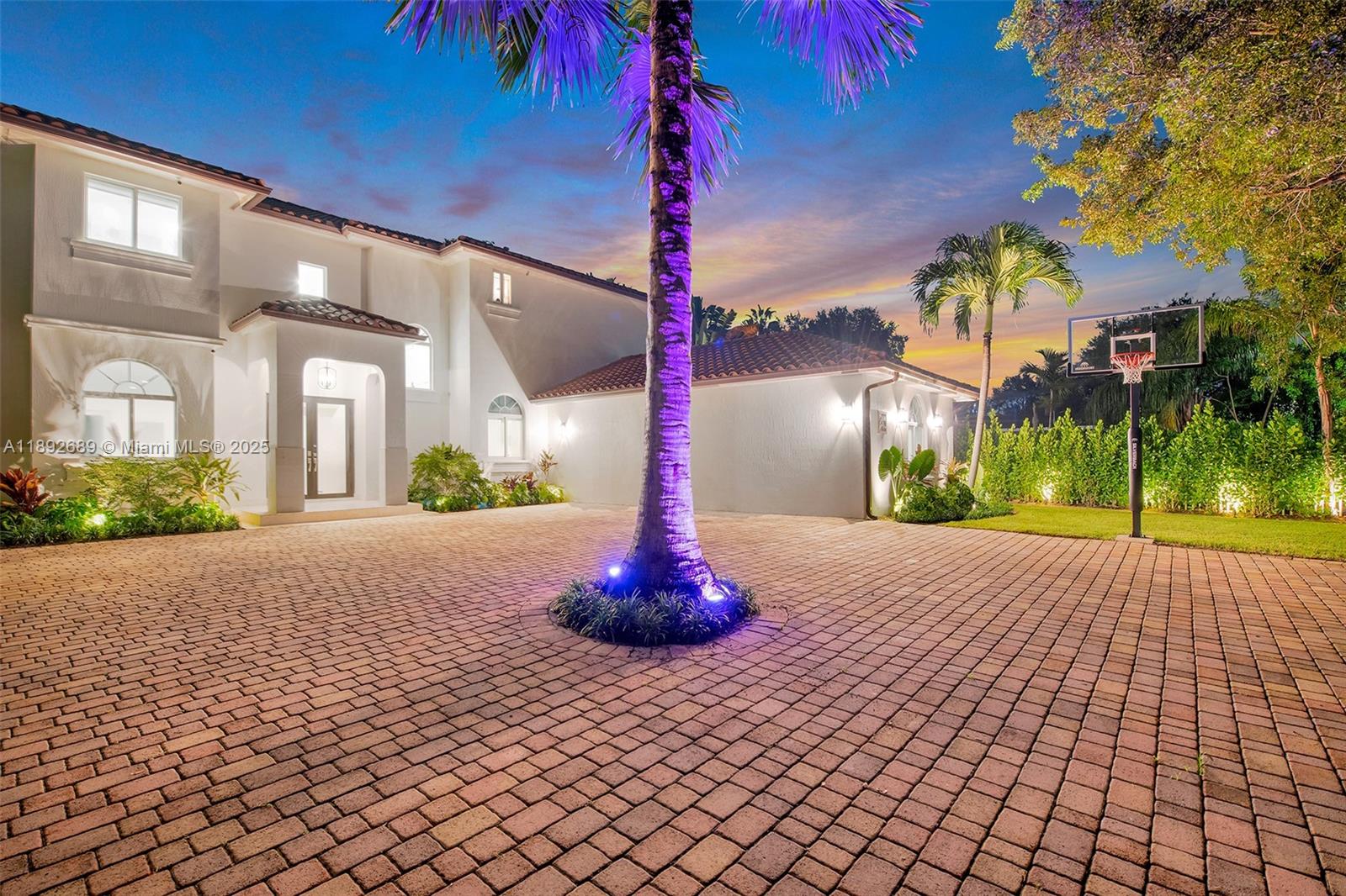 CENTRAL MIAMI PART 1 - Residential Lease
