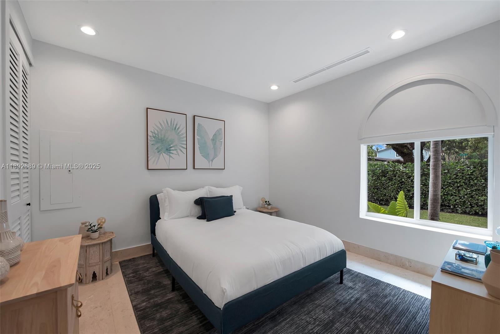 CENTRAL MIAMI PART 1 - Residential Lease