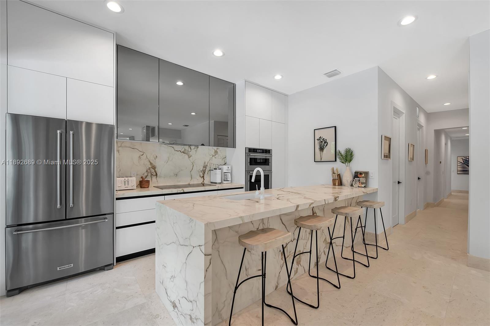 CENTRAL MIAMI PART 1 - Residential Lease