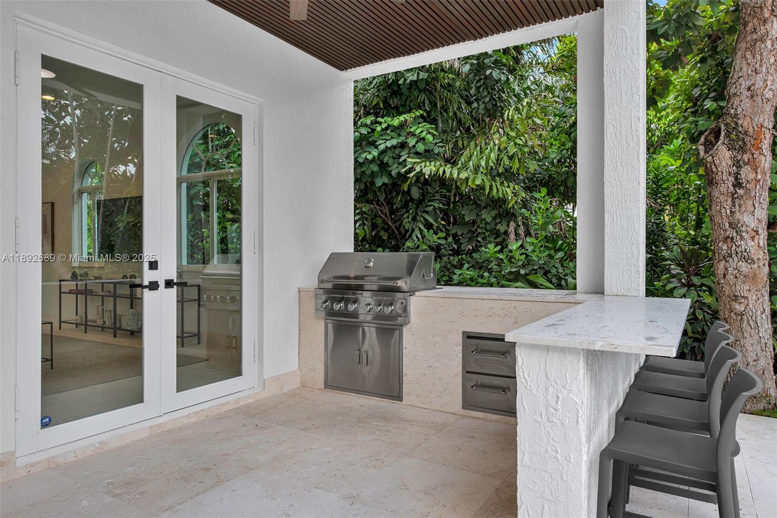 CENTRAL MIAMI PART 1 - Residential Lease