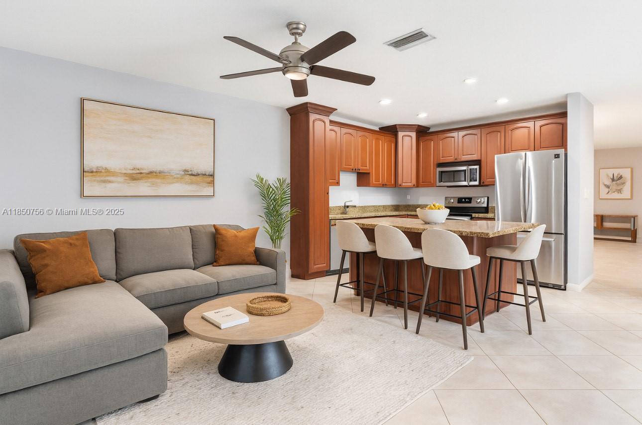 3820 Coral Springs Dr