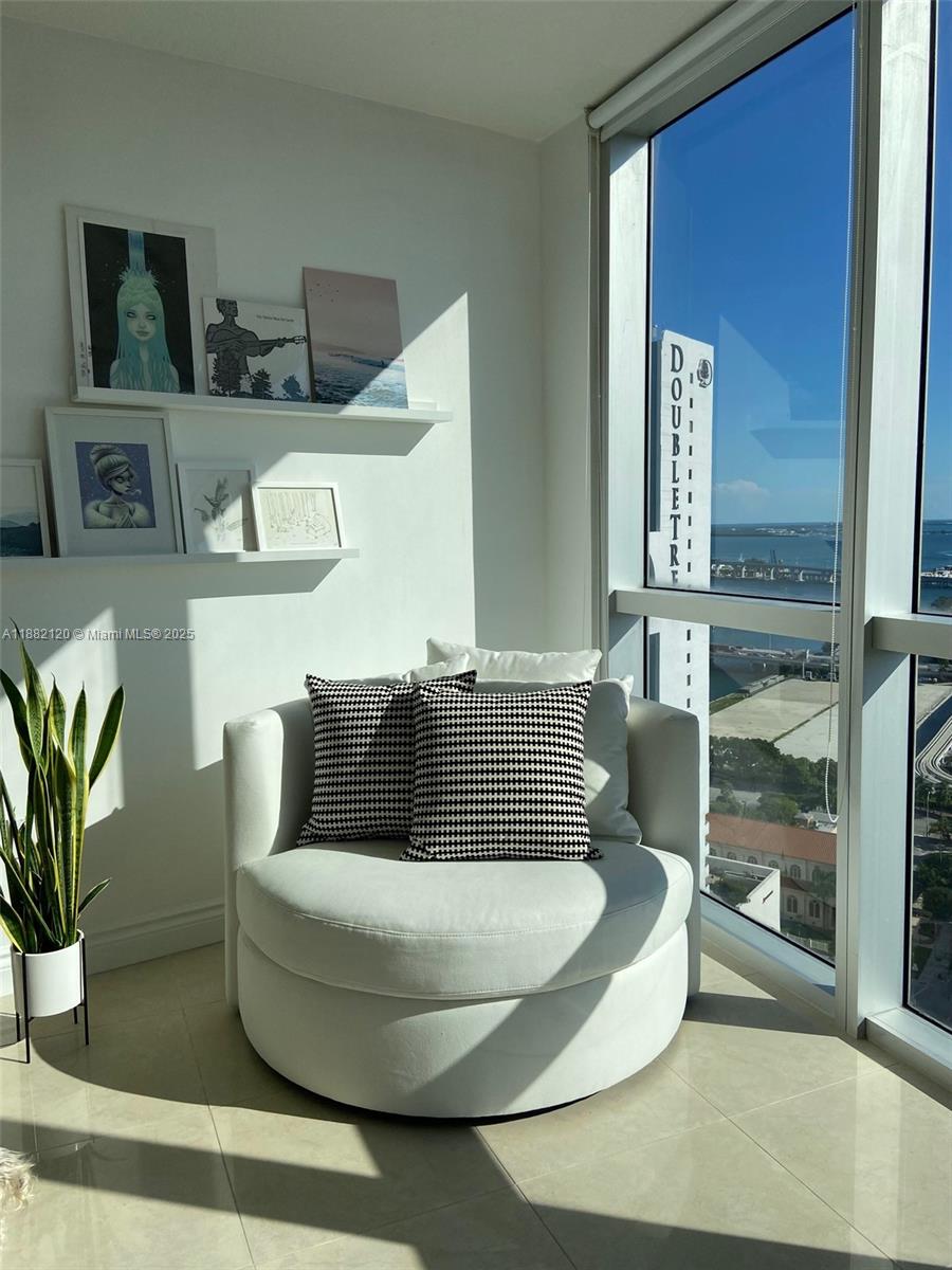 1750 N Bayshore Dr 3314